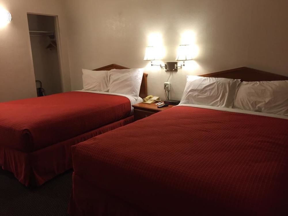 Econo Lodge Мозес-Лейк Екстер'єр фото